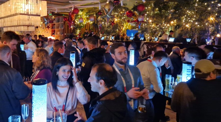 剧烈市场波动影响交易 壳牌(SHEL.US)Q2利润下降32%但超出预期